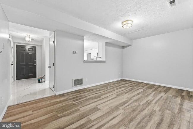 Building Photo - 115 Villa Knoll Ct