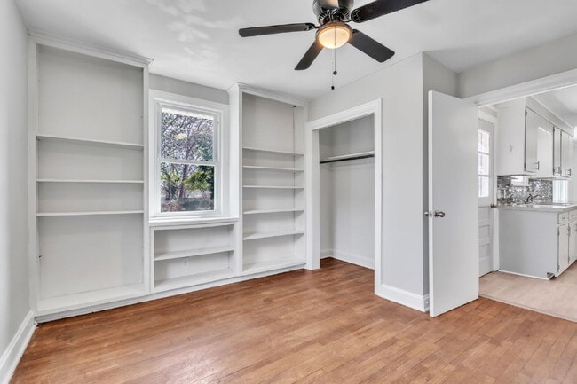 Building Photo - 3BR/2BA in Prime Taylors Location! Minutes From Everyday Conveniences! $1895/mo rent