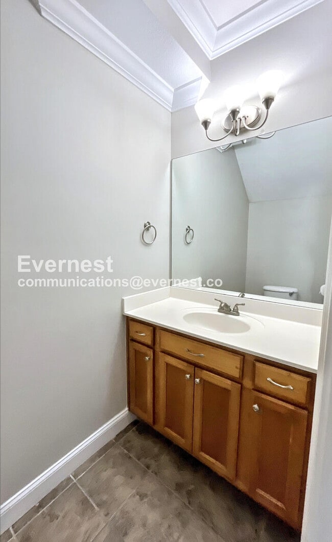 Building Photo - 13 Brown Estates Dr