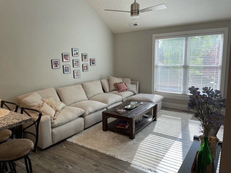 Open living space - 2334 N Delaware St