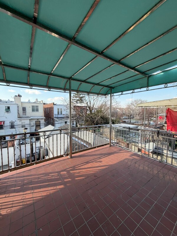 Building Photo - 3006 E 85th St