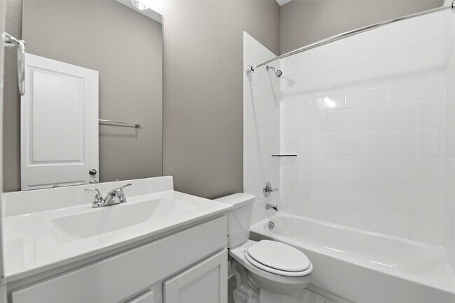 Building Photo - 808-808 Marisol Bay Dr