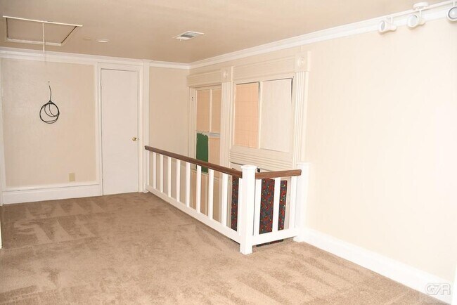 Building Photo - 2118 Strand St
