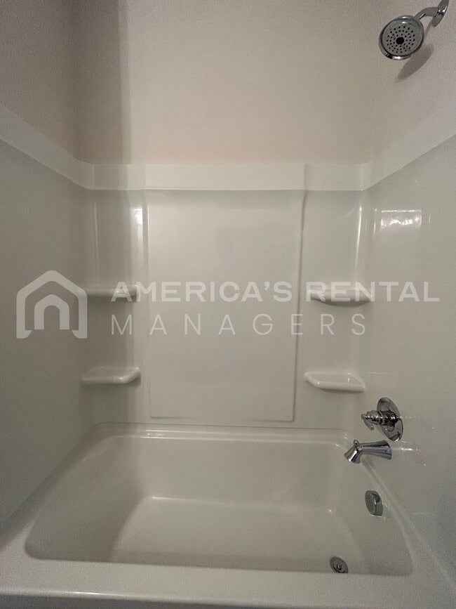 Building Photo - Home for Rent in Bessemer, AL!!! Available to View Now!!!