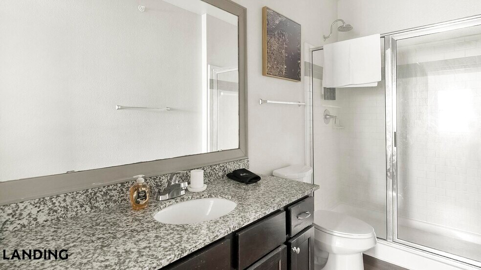 Building Photo - 18021 Kingsland Blvd