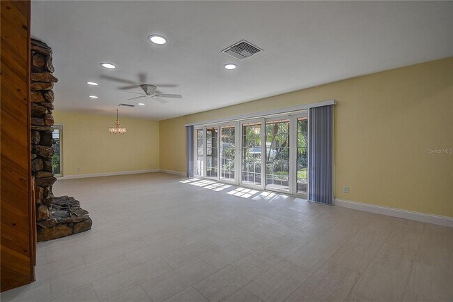 Building Photo - 1247 Monticello Blvd N