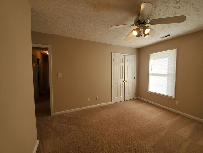 Building Photo - 8714 Tangletree Dr