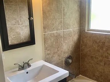 Building Photo - 21521 73rd Pl W