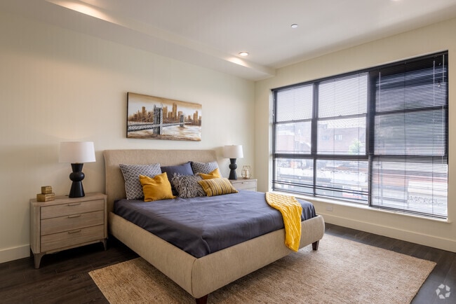 1BR, 1BA - 925SF - Frontier Flats