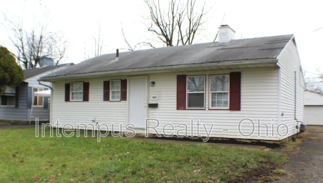 Building Photo - 967 Duxberry Ave