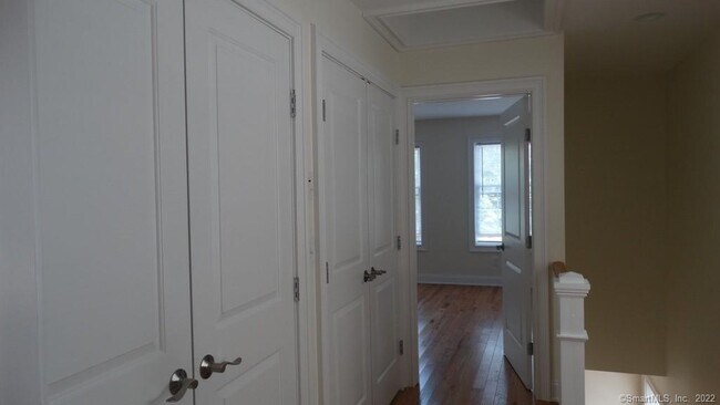 Building Photo - 52 Campfield Dr
