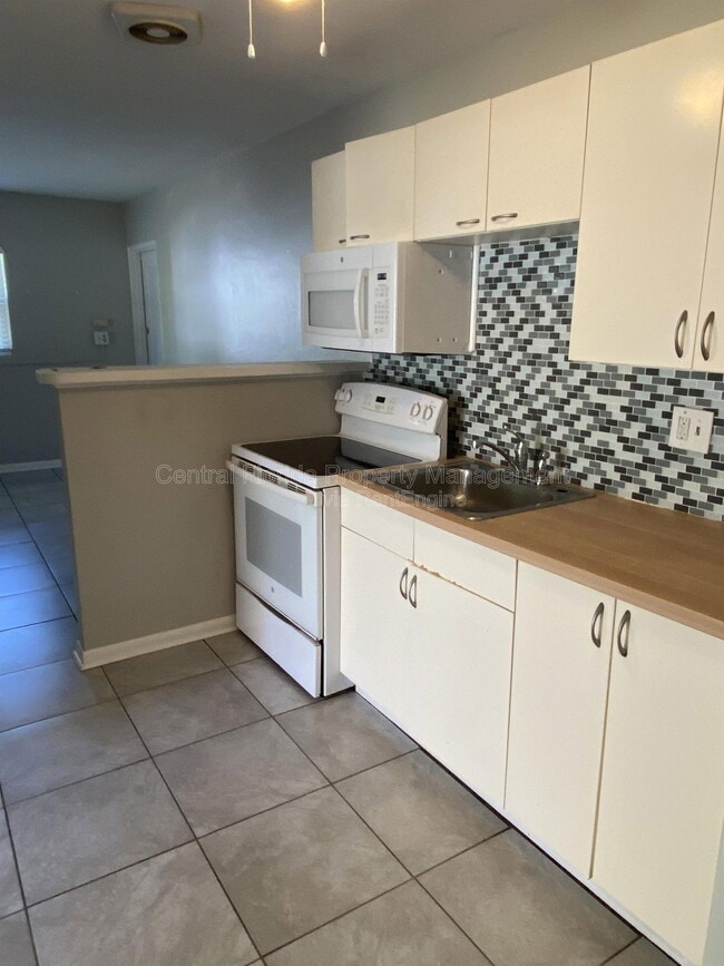 Building Photo - 1227 Minnesota St