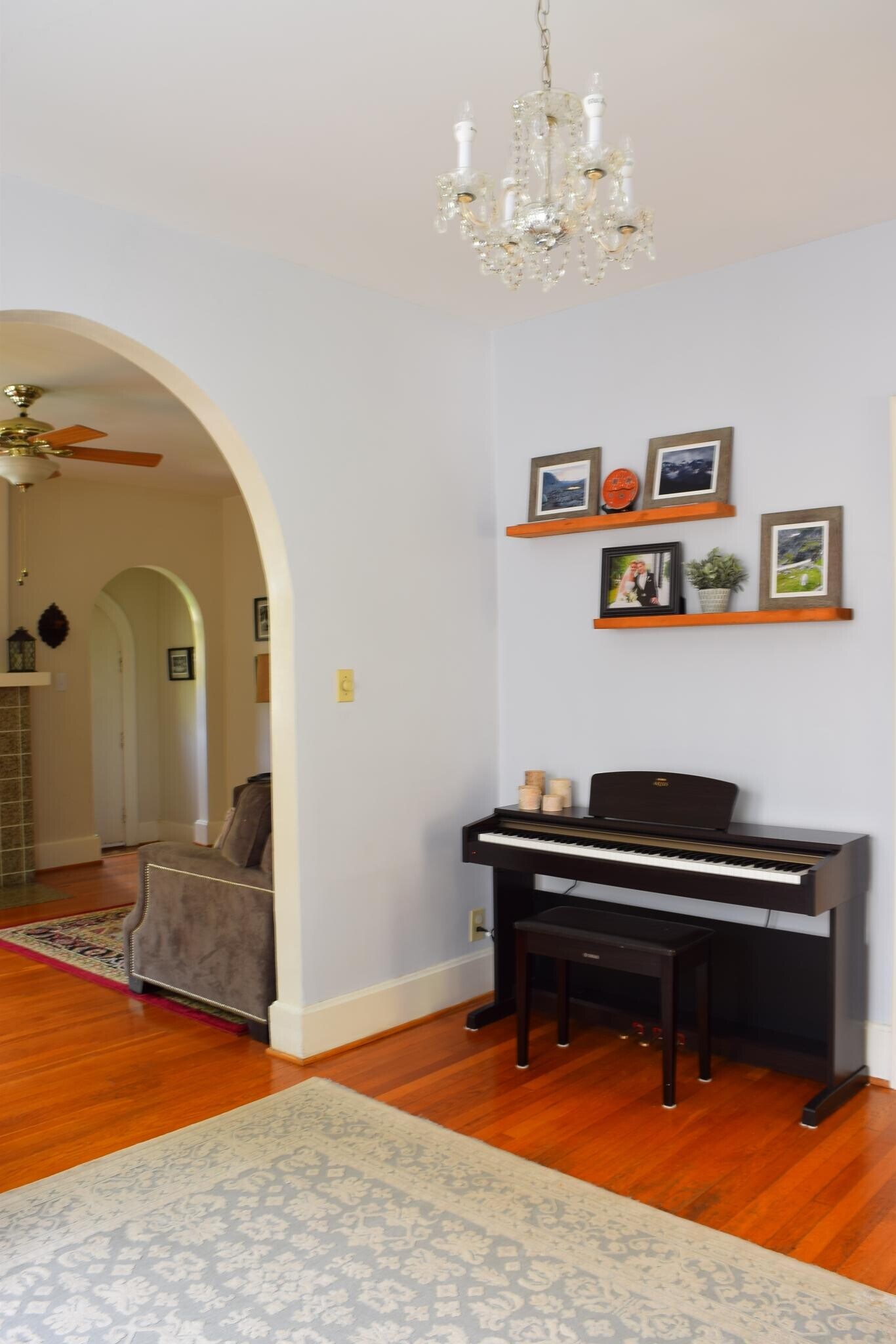 Building Photo - 136 Shawnee Pl