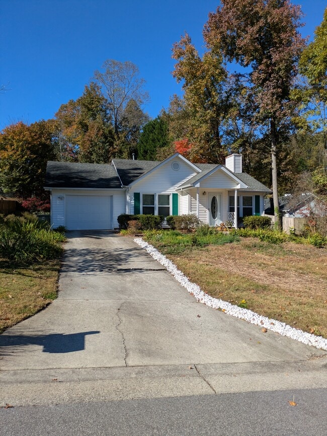 Building Photo - 4003 Persimmon Court