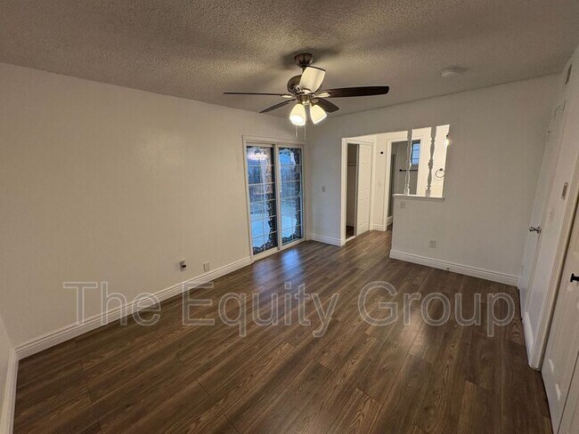 Building Photo - 1439 W Evans Ave