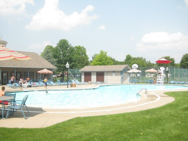 Penn's Farm Swiming Pool - 116 Brandywine Dr
