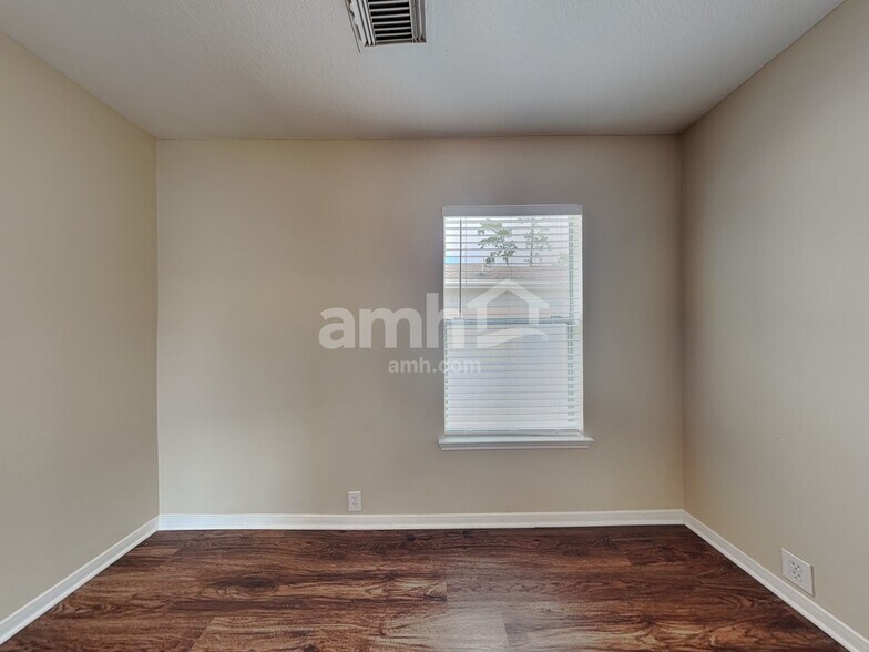 Building Photo - 651 Cypresswood Ter