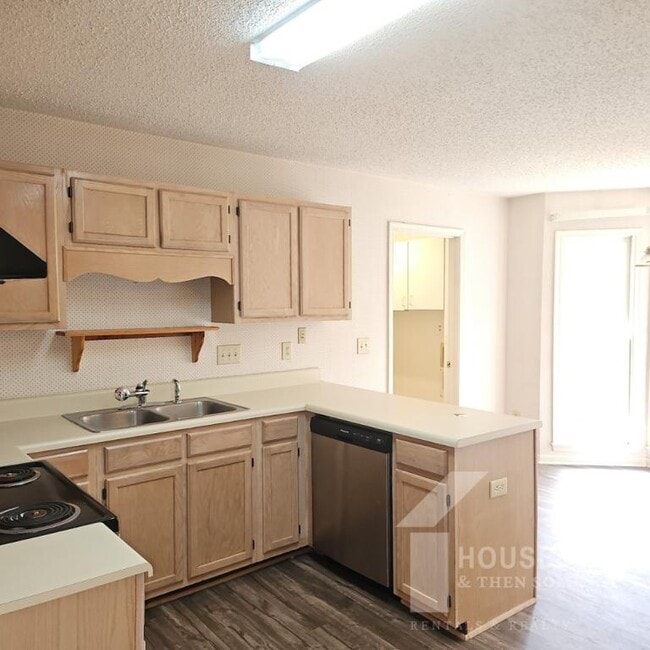 Building Photo - 3 McBee Chapel Rd