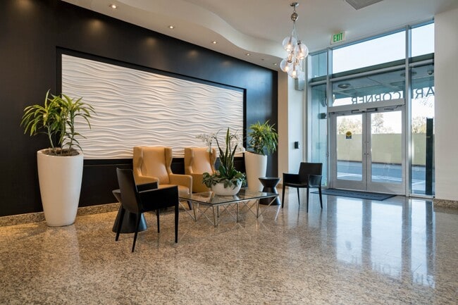 Lobby - 1080 Park Blvd