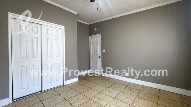 Building Photo - 12079 Sand Ct