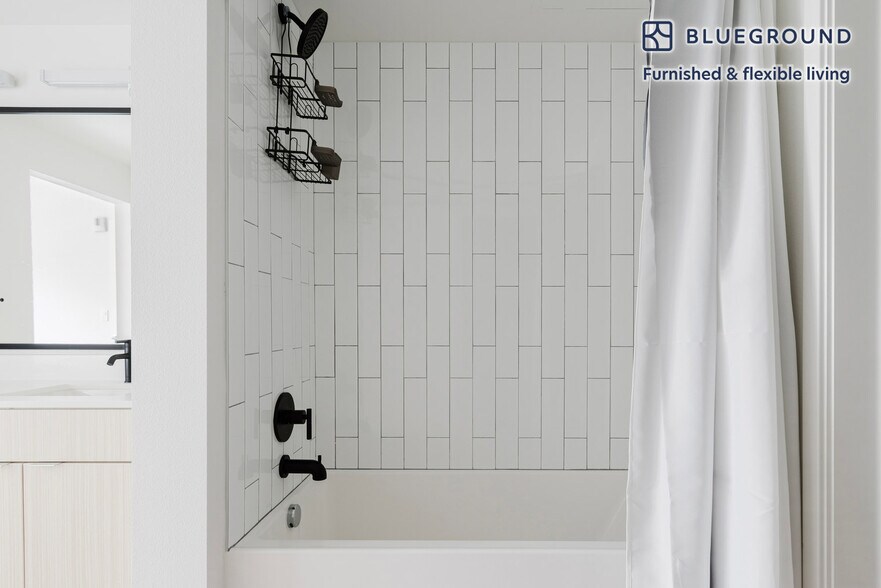 Building Photo - 3301 Innovation Wy