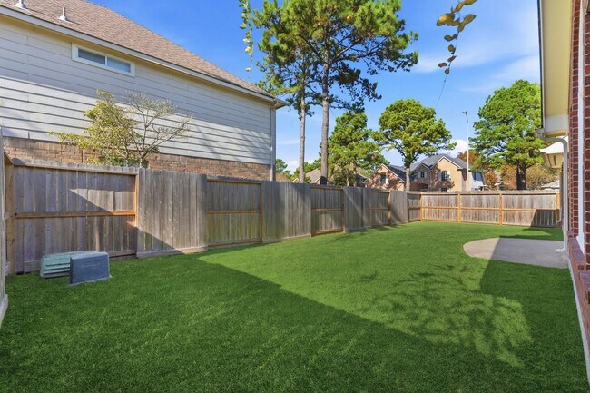 Building Photo - 7215 Bristol Ridge Dr