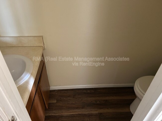 Building Photo - 108 Westwind Ct