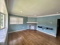 Building Photo - 413 S Wickham Rd