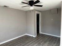 Building Photo - 233 Blevins St