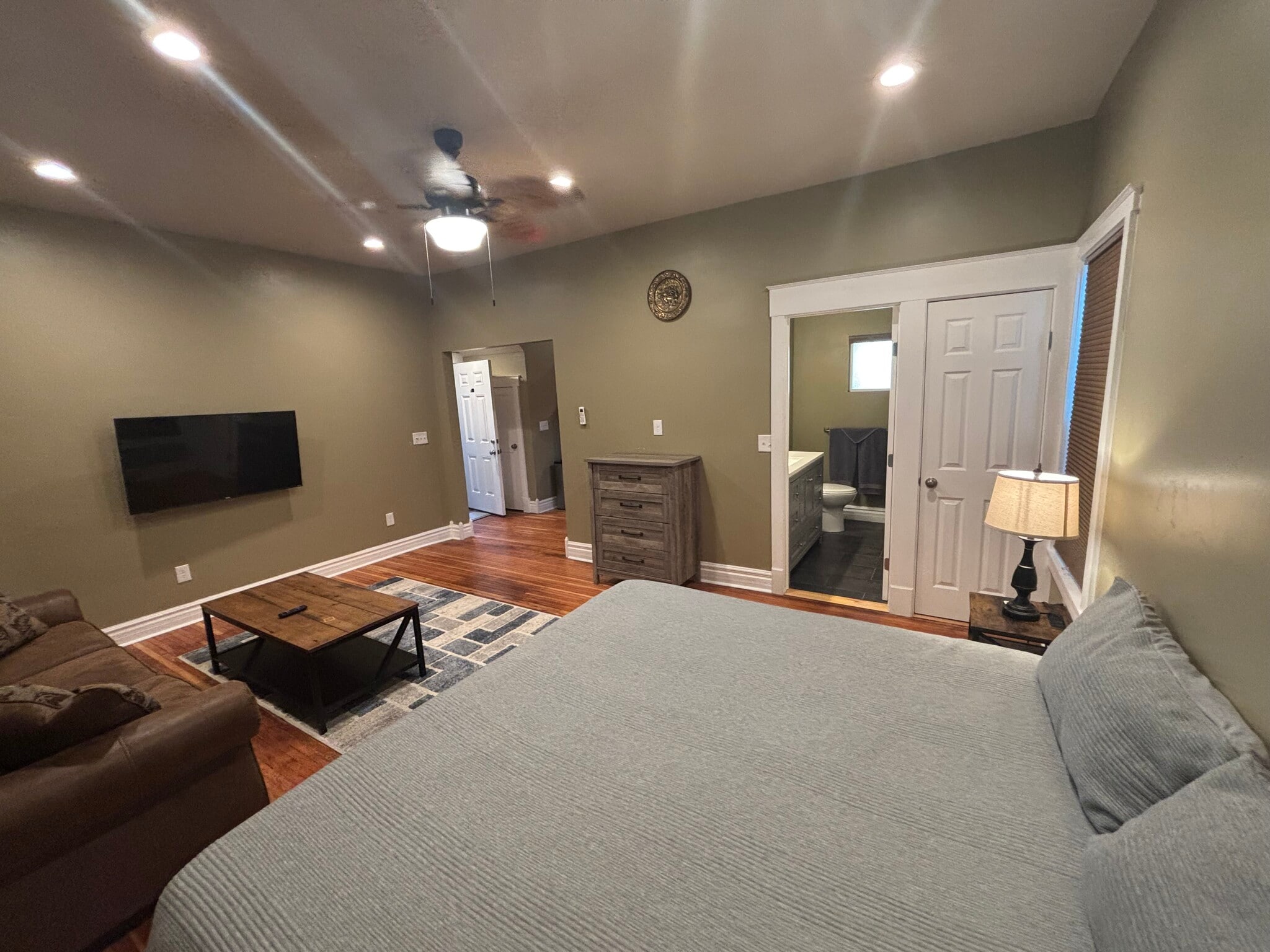 Building Photo - 1309 Michigan Ave