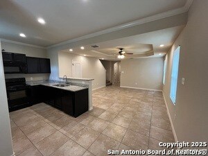 Building Photo - 6866 Lakeview Dr.