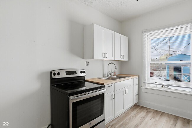 Building Photo - 2321 Guilford Ave