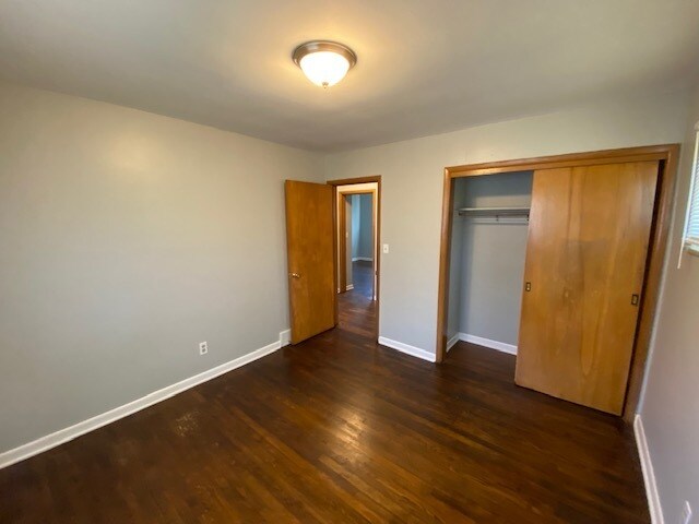 Building Photo - 3579 Eakin Rd