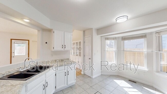 Building Photo - 3483 Mountainside Dr