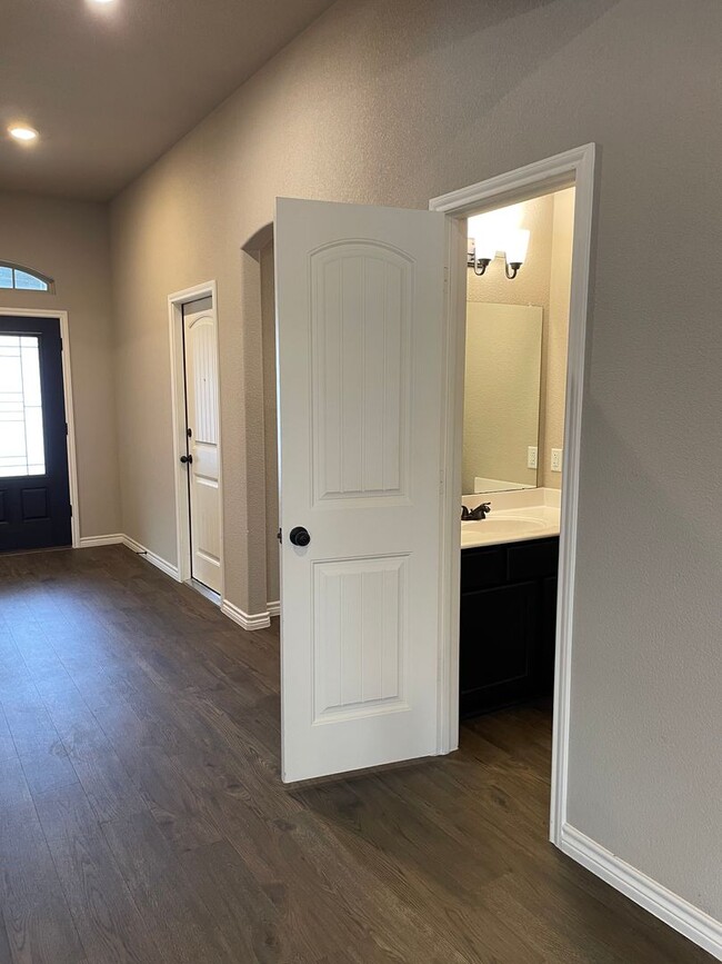 Building Photo - Available Now | **NO PETS*** | Beautiful Single-Story 4 BR, 2.5 Bath | Covered Patio | Close to F...