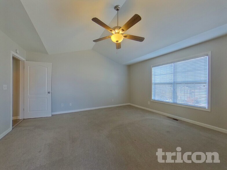 Building Photo - 38 Stonemont Ct