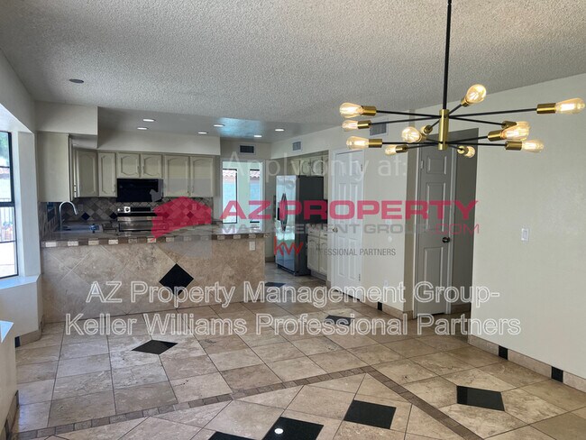Building Photo - 5431 W Cochise Dr