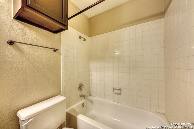 Building Photo - 1 Bed 1 Bath Woodside Condo NS Subdivision