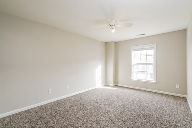 Building Photo - 3073 Greymont Cloister