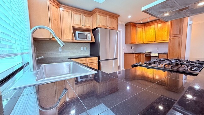 Building Photo - Charming 3BD/2BA, Single-Story, Ranch-Style Home in Broadmoor Area of San Ramon- Available NOW!