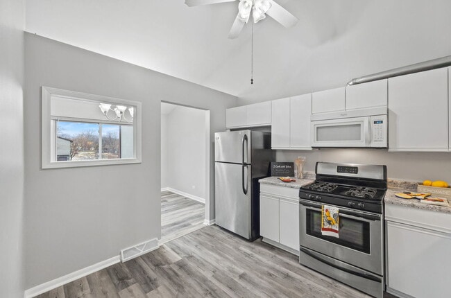 Building Photo - 73 Century Dr