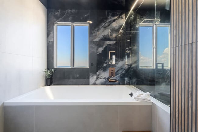 Building Photo - 8743 Thomas Dr