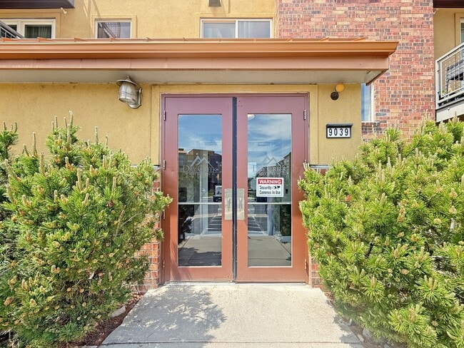 Building Photo - $0 DEPOSIT OPTION. UPDATED 2 BEDROOM CONDO...