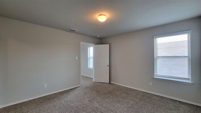 Building Photo - Beautiful two story home in Highland Farms!