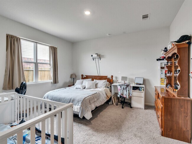 Building Photo - 2123 Mule Ridge Dr