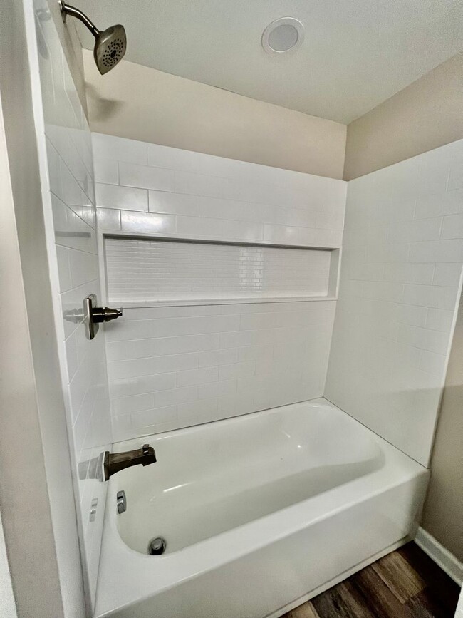 Building Photo - Charming Allison Park 3-bedroom, 1.5-bath ...