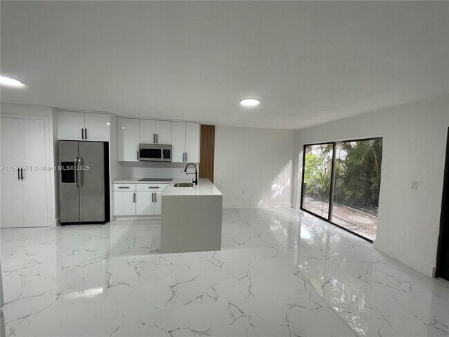 Primary Photo - 20426 SW 85th Ave