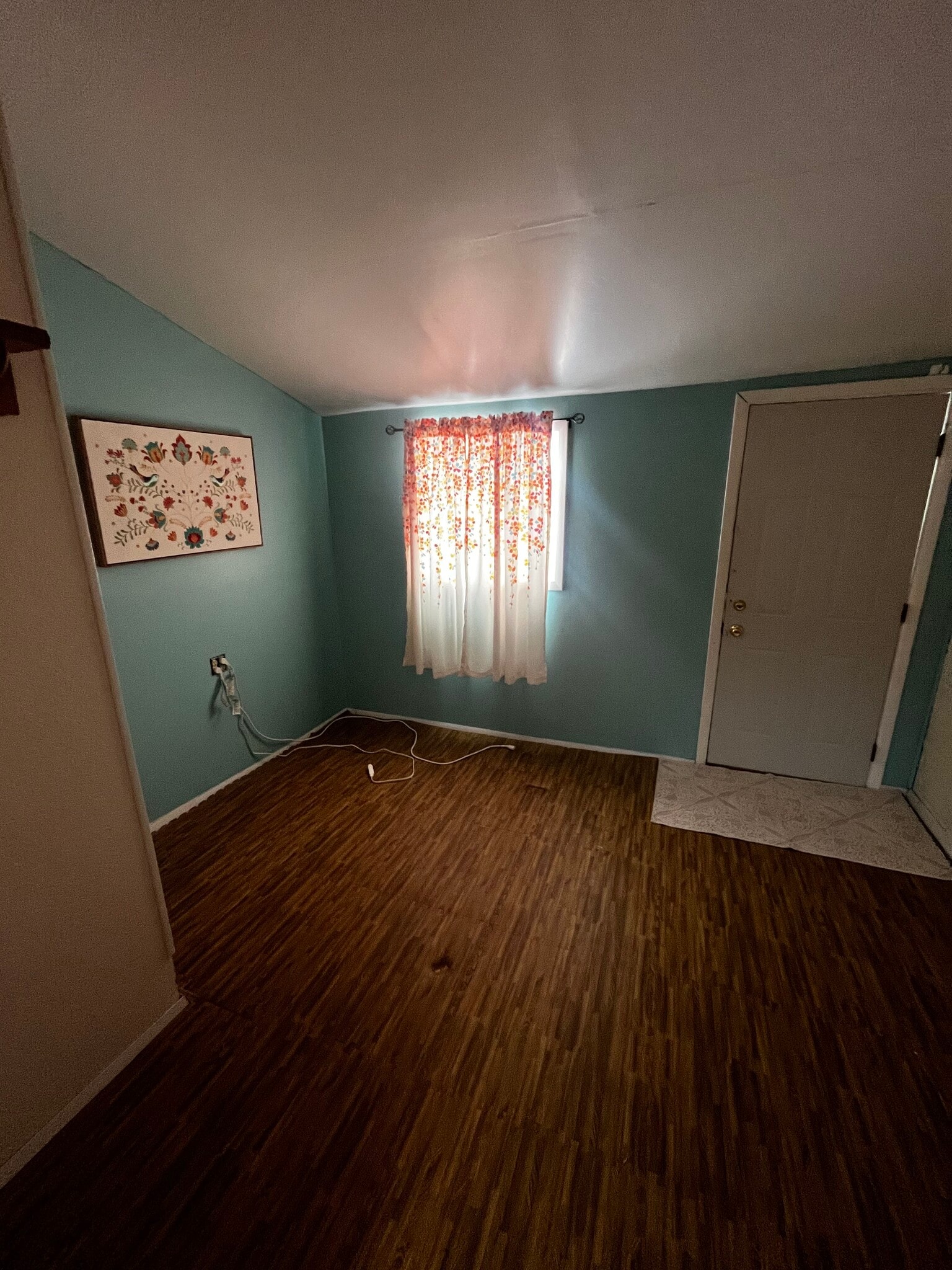 bonus room off kitchen - 456 N Main St