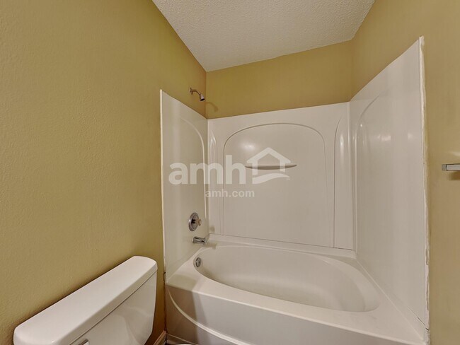 Building Photo - 5710 Waterpoint Dr