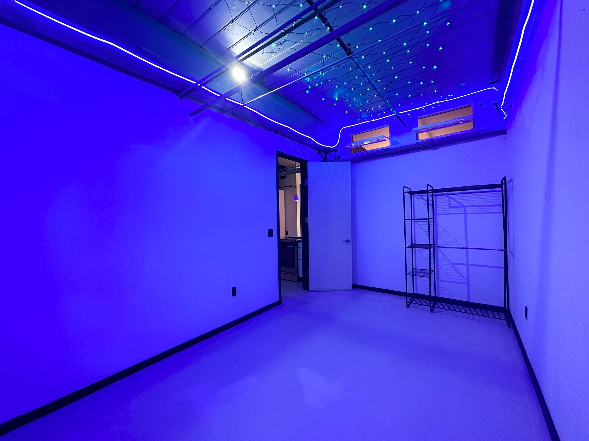 Building Photo - 109 Summer St